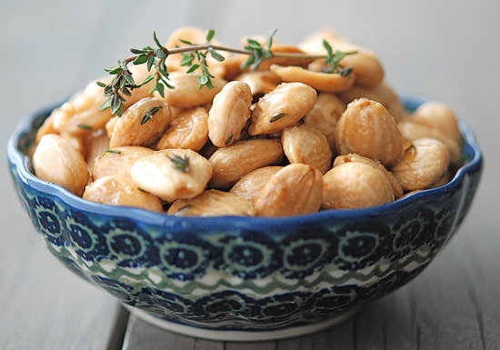 pan roasted almonds with thyme & truffle oil